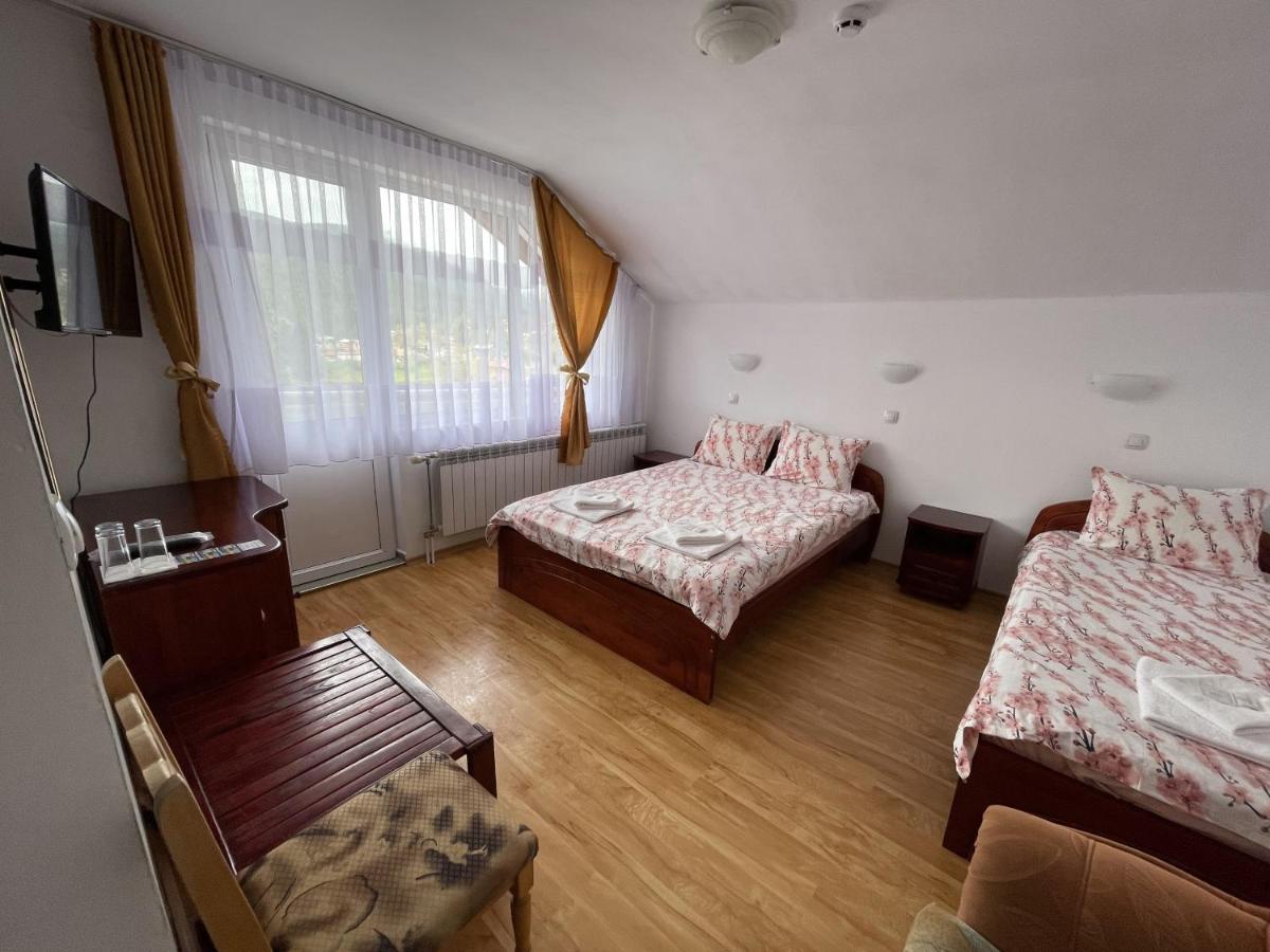 Family Hotel Panorama Sarnitsa Eksteriør billede