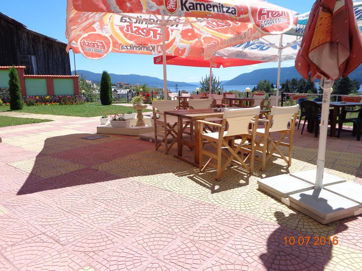 Family Hotel Panorama Sarnitsa Eksteriør billede
