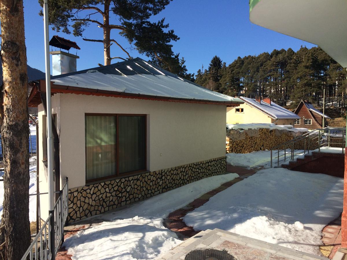 Family Hotel Panorama Sarnitsa Eksteriør billede