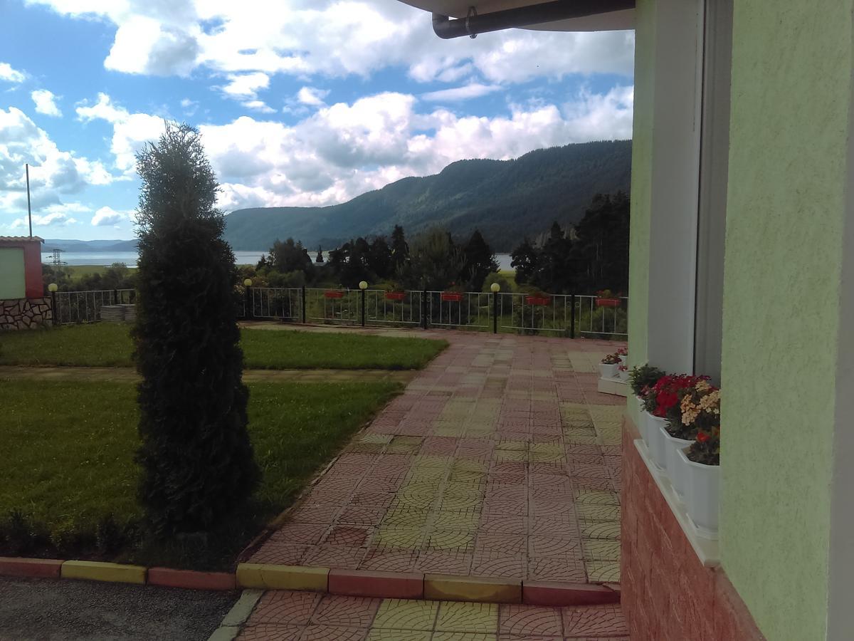Family Hotel Panorama Sarnitsa Eksteriør billede